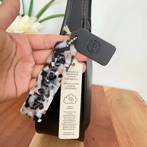 Coach Black and Red Shoulder Bag - Picture 4 of 11